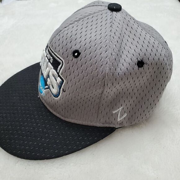 NCAA College World Series Baseball Cap. Mesh. 2011 Inaugural Season. Zephyr Size - Picture 3 of 8